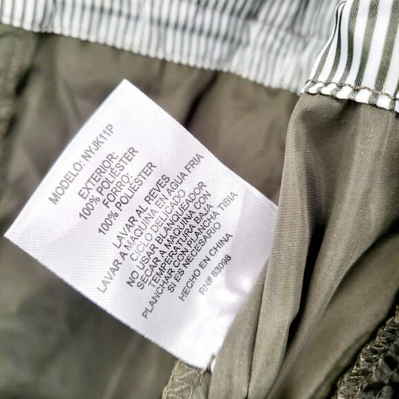 Cavalini Green Cinched Waist Hooded Windbreaker Jacket Women’s Sz Medium Petite - Picture 7 of 8